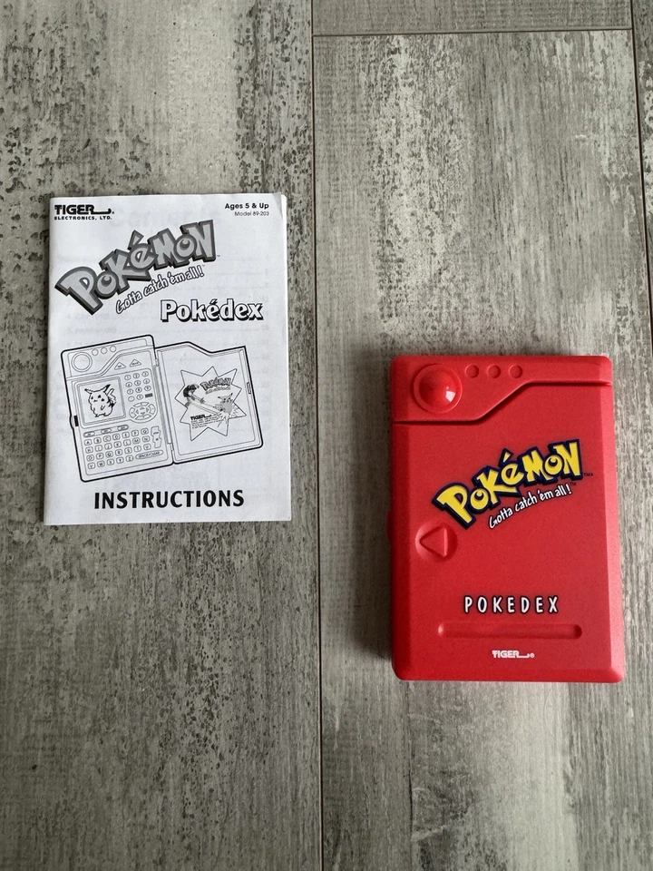 Pokemon Pokedex Tiger Electronics Gen 1 + INSTRUCTION MANUAL + Battery - Image 2 of 2