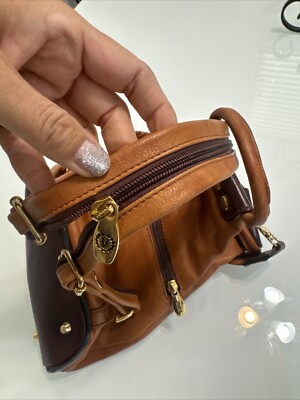 Valentina di Paola Genuine Leather Purse worn Crossbody  display picture 1