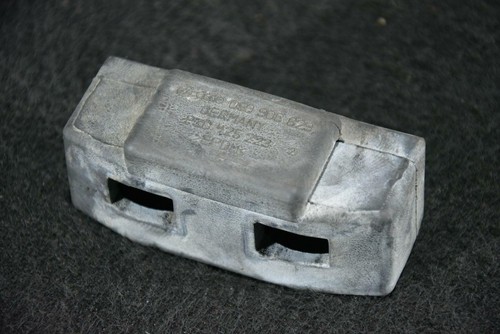 Audi A6 4B Aufnahme Magnetventile Unterdruckventile Halterung Lagerung 059906629