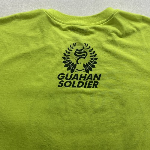 Camiseta Grande Guahan Soldier Guam Federación de Levantamiento de Pesas Para Hombre Defectos Usada - Imagen 9 de 12