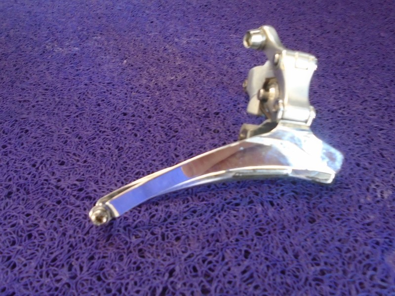 Shimano 600 Front Derailleur FD-6207 28.6 Clamp-On. real nice not perfect