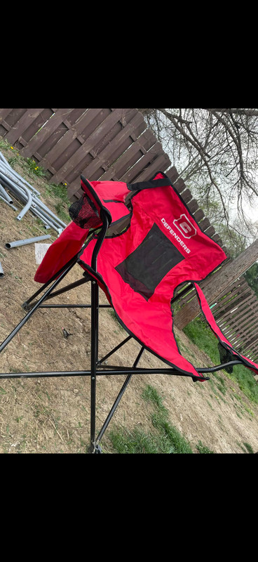 4 chairs for sports defender chairs red