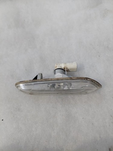 BMW 3 E90 Kotflügelblinker vorne links 725332602 3.00 Diesel 210kw 17730044