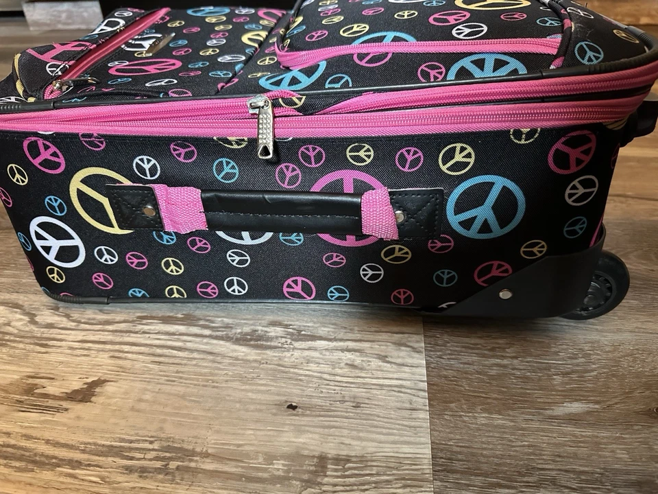 Rockland Rolling Suitcase Peace Sign Pink/Black - Image 2 of 4