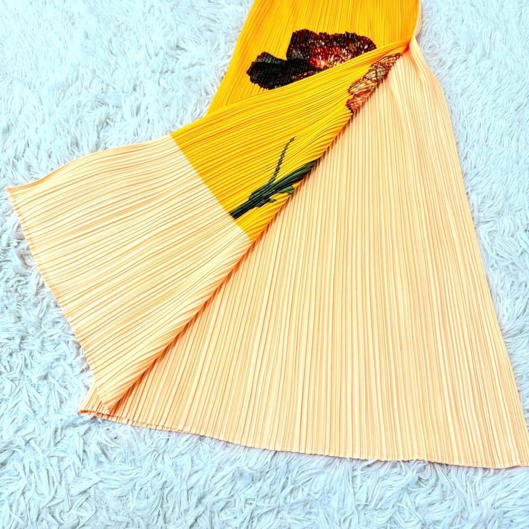 PLEATS PLEASE ISSEY MIYAKE Carnation flower long skirt, size 2
