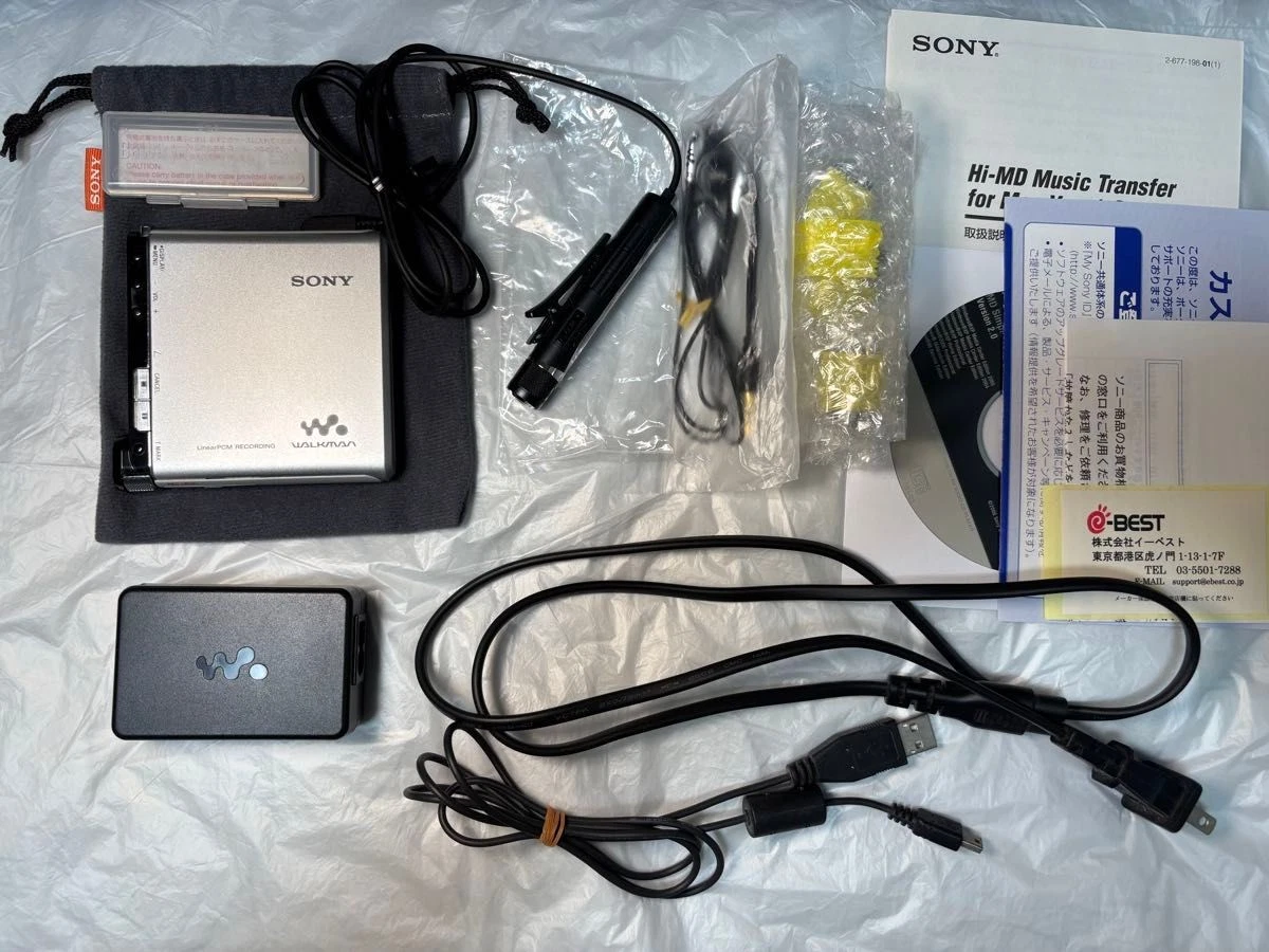 SONY HI-MD WALKMAN MZ-RH1 ジャンク SONY (ソニー) ウォークマン MZ-RH1 MDプレーヤー ジャンク品