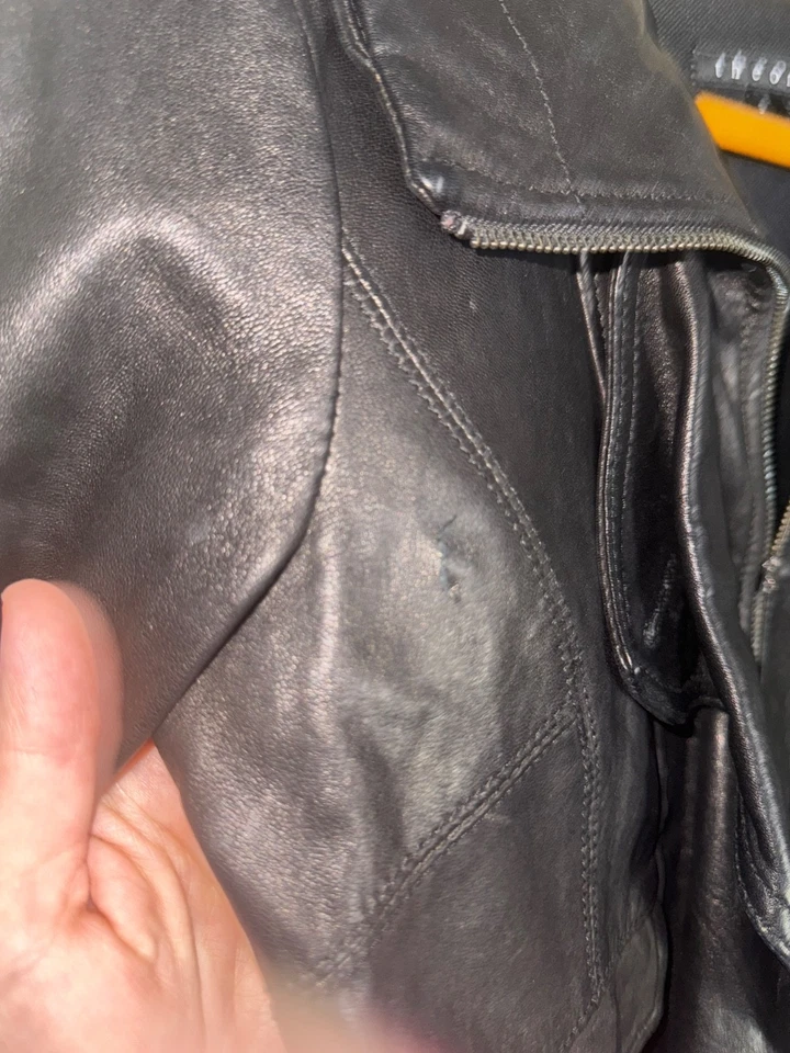 Theory - Hecho en Rumania - Chaqueta 100% Cuero - Talla Pequeña Foto 4 de 4