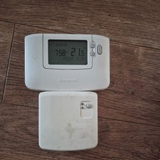 Honeywell CM921  Wireless Programmable Thermostat 