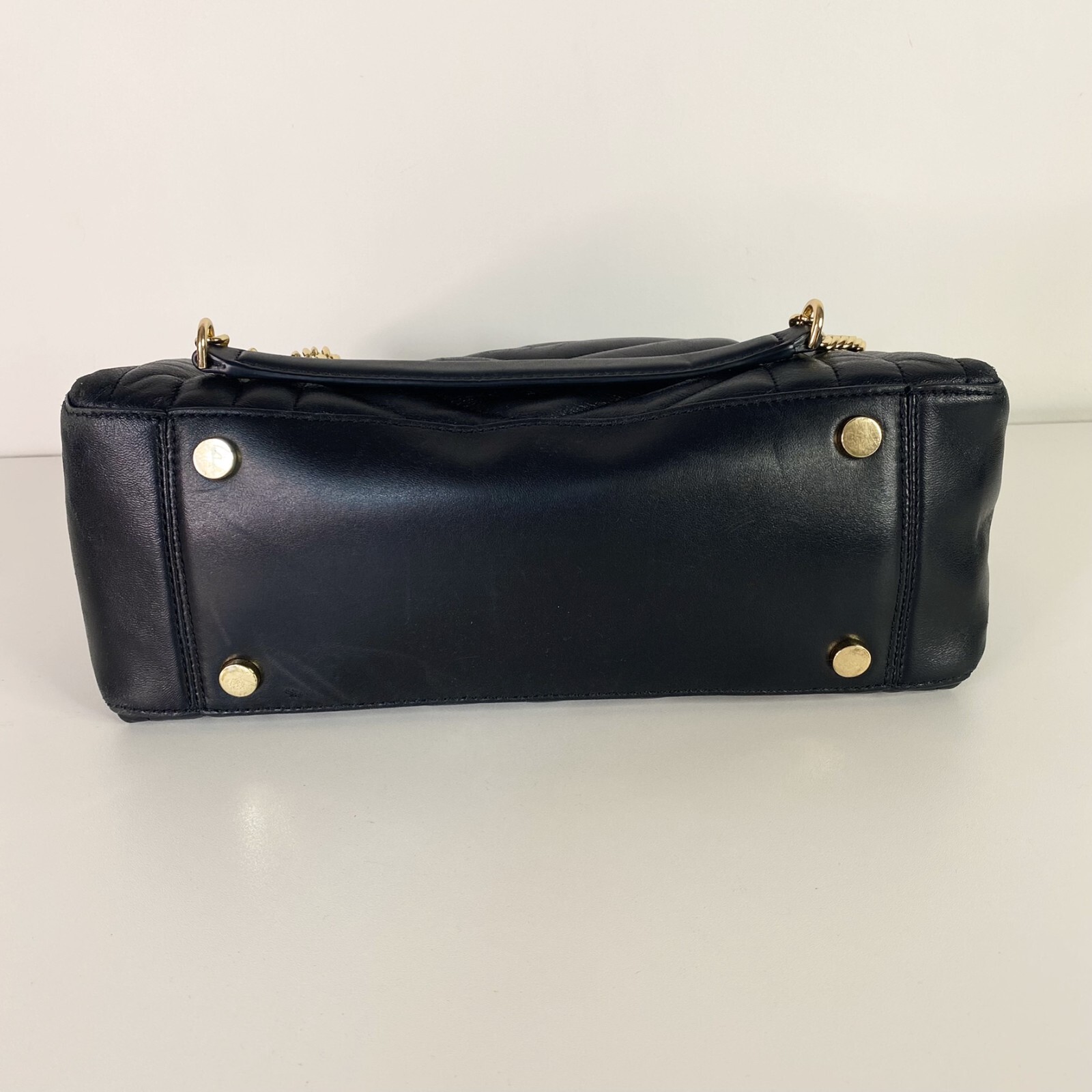 Michael Kors Susan Medium Quilted Leather Shoulder Ba… Gem