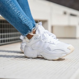 adidas magmur runner cloud white