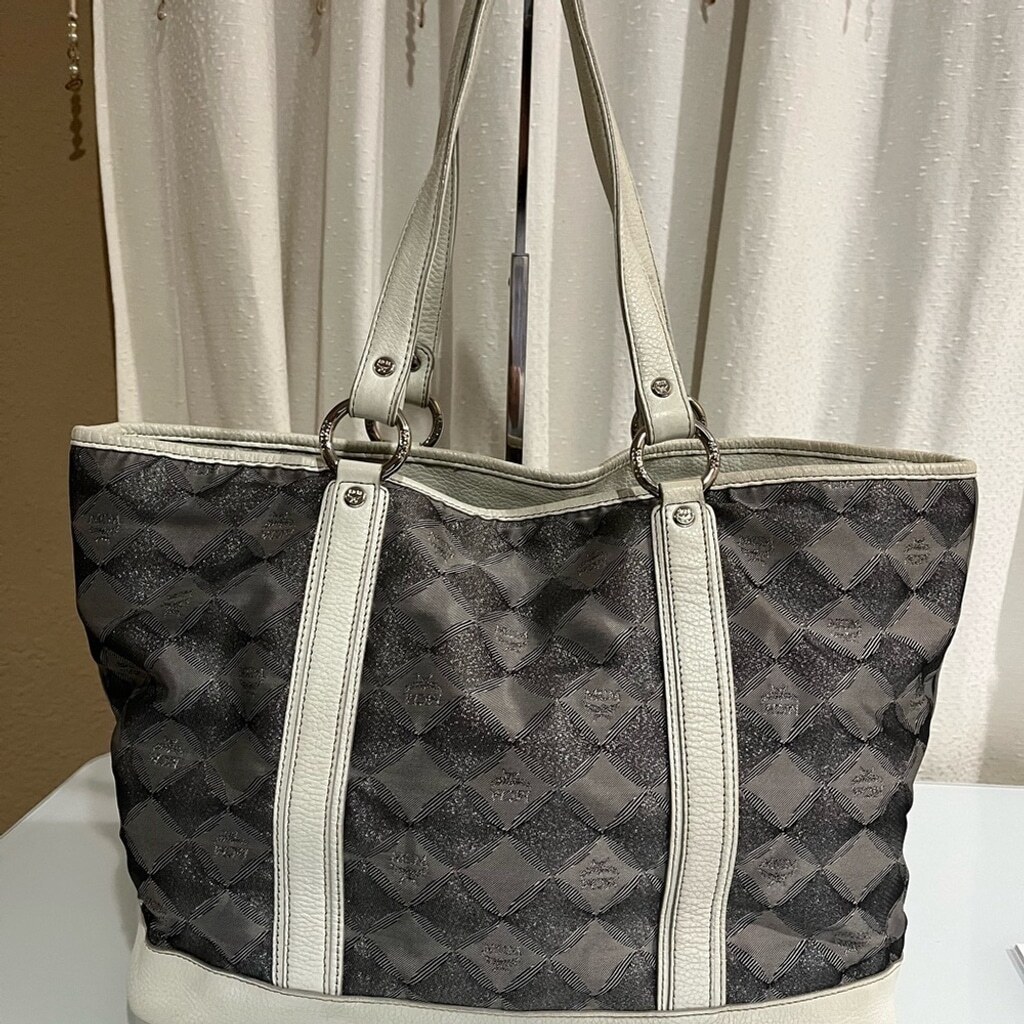 MCM TOTE - image 2