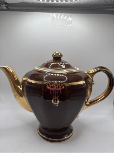Fraunfelter Ohio Vintage Brown Teapot with Gold Tone Handle, Spout and Trim 470