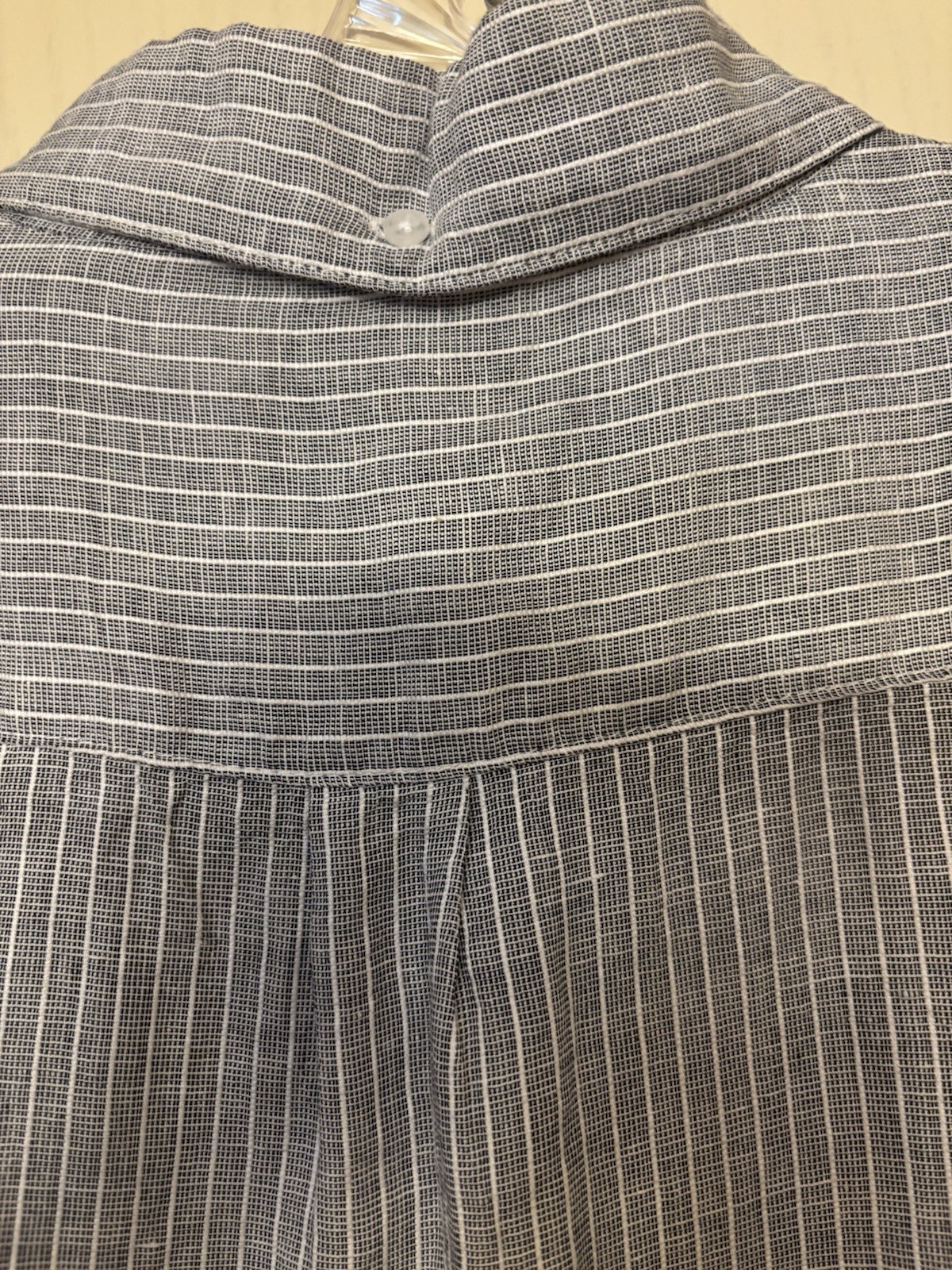 Vintage Saks Fifth Avenue Men Button Down Gray Stripe Linen Short Sleeve Shirt