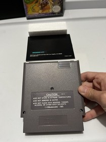 DRAGON'S LAIR (Nintendo NES 1983) Completo En Caja Como Nuevo Coleccionistas y Estuche Protector