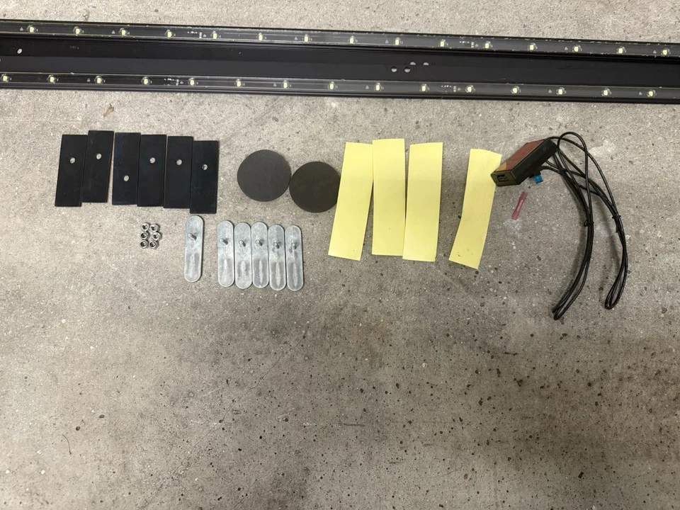 Renault 8201722932 Unterbodenbeleuchtung Original - Bild 2 von 3