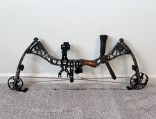 Mathews Drenalin RH Compound Bow Camo 70lb 28in Draw w/ Sight Rest Quiver