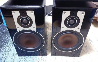 DALI OPTICON2 bookshelf speakers * Confirmed to work