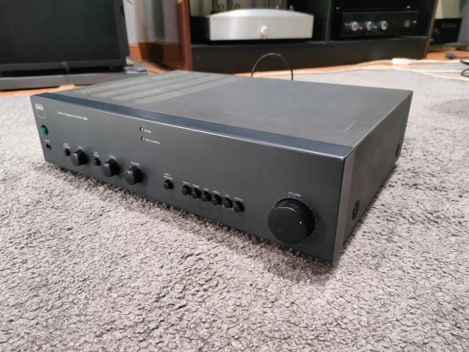 AMPLIFICATEUR VINTAGE NAD 304 INTÉGRÉ AVEC CARTE PHONO - Photo 3/4