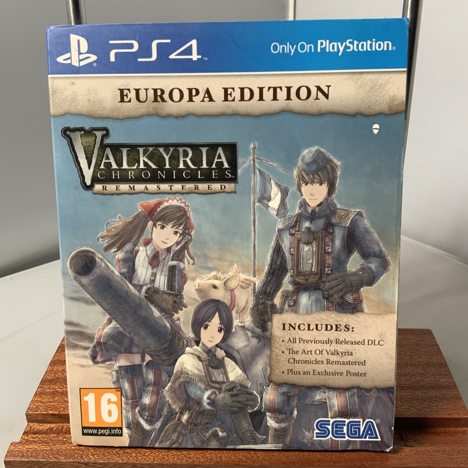 Valkyria Chronicles Remastered Europa Edition (PS4) with Art Book & Poster