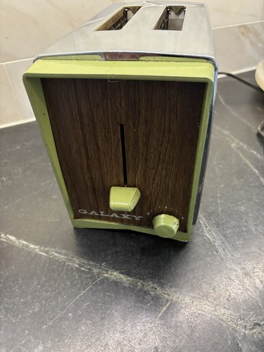 Vintage Galaxy 2 Slice Toaster Avocado Green Chrome MCM Works But Has Issues