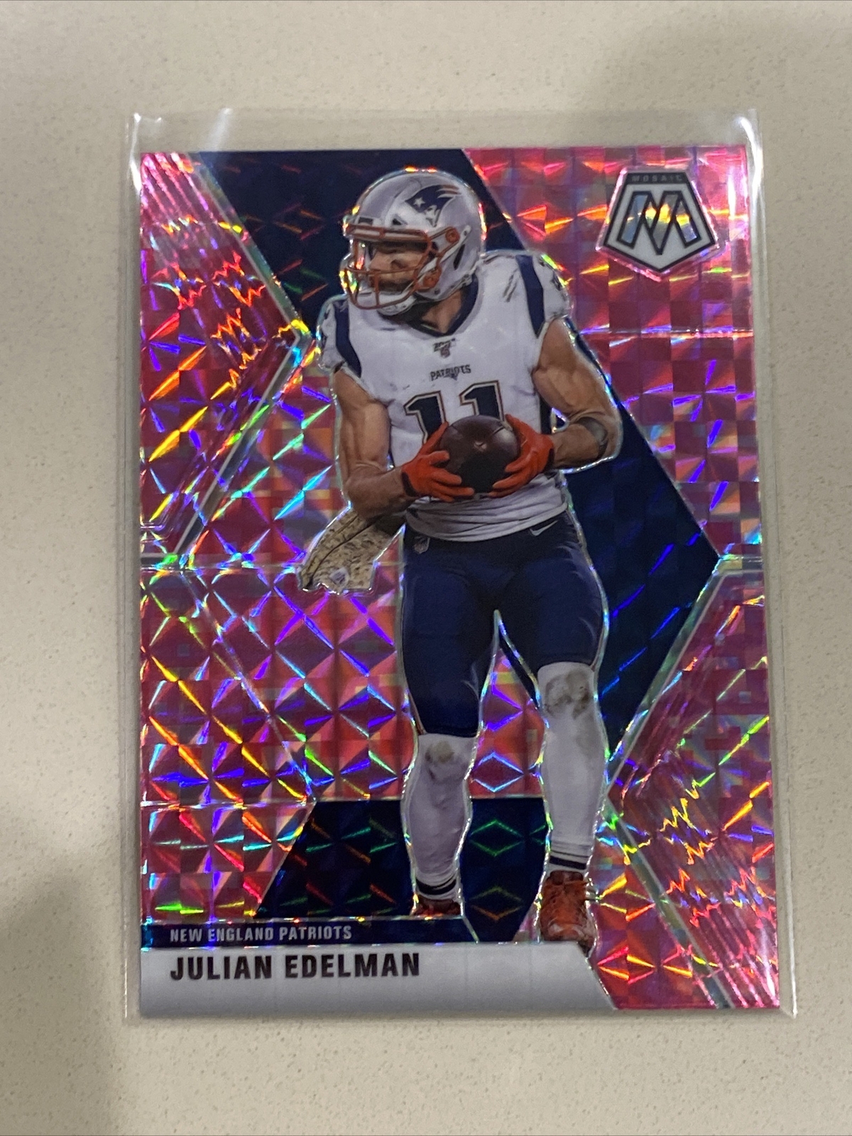 2020 Panini Mosaic Mosaic Camo Pink #138 Julian Edelman