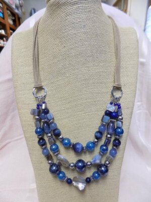 STYLISH MULTI STRAND NECKLACE~GLASS/STONE~LEATHER CHAIN~BLUES~18''-20''