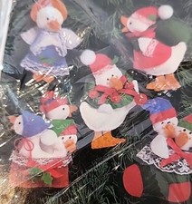 The Creative Circle The Christmas Quackers Crewel Embroidery Kit 2904