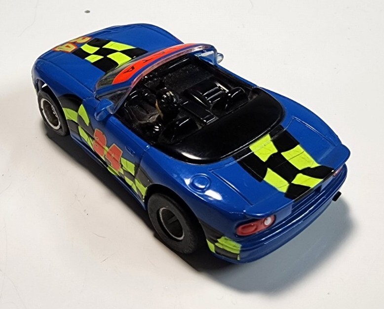 1995 TYCO Blue #34 Mazda Miata HO Slot Car 440-X2 Crash Dummies