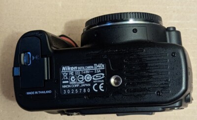 Nikon D40x 10.2mp Digital SLR Camera With 18-55mm Lens for sale