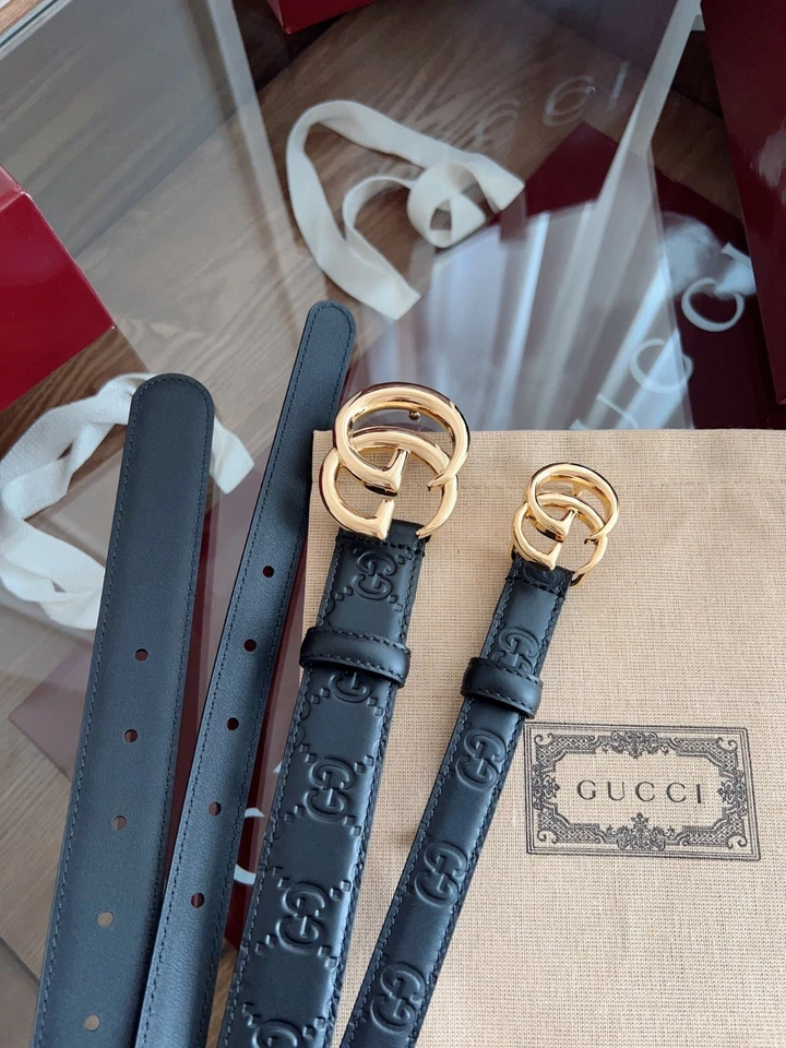 New Women's Gucci Black Calfskin Leather GG Embossed Belt Gold GG Buckle 3.0cm - Image 2 of 4