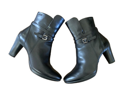 Ecco Sculptured 75 Mid Cut Ankle Booties-Leather SZ. 38  us7.5  Black minimal 