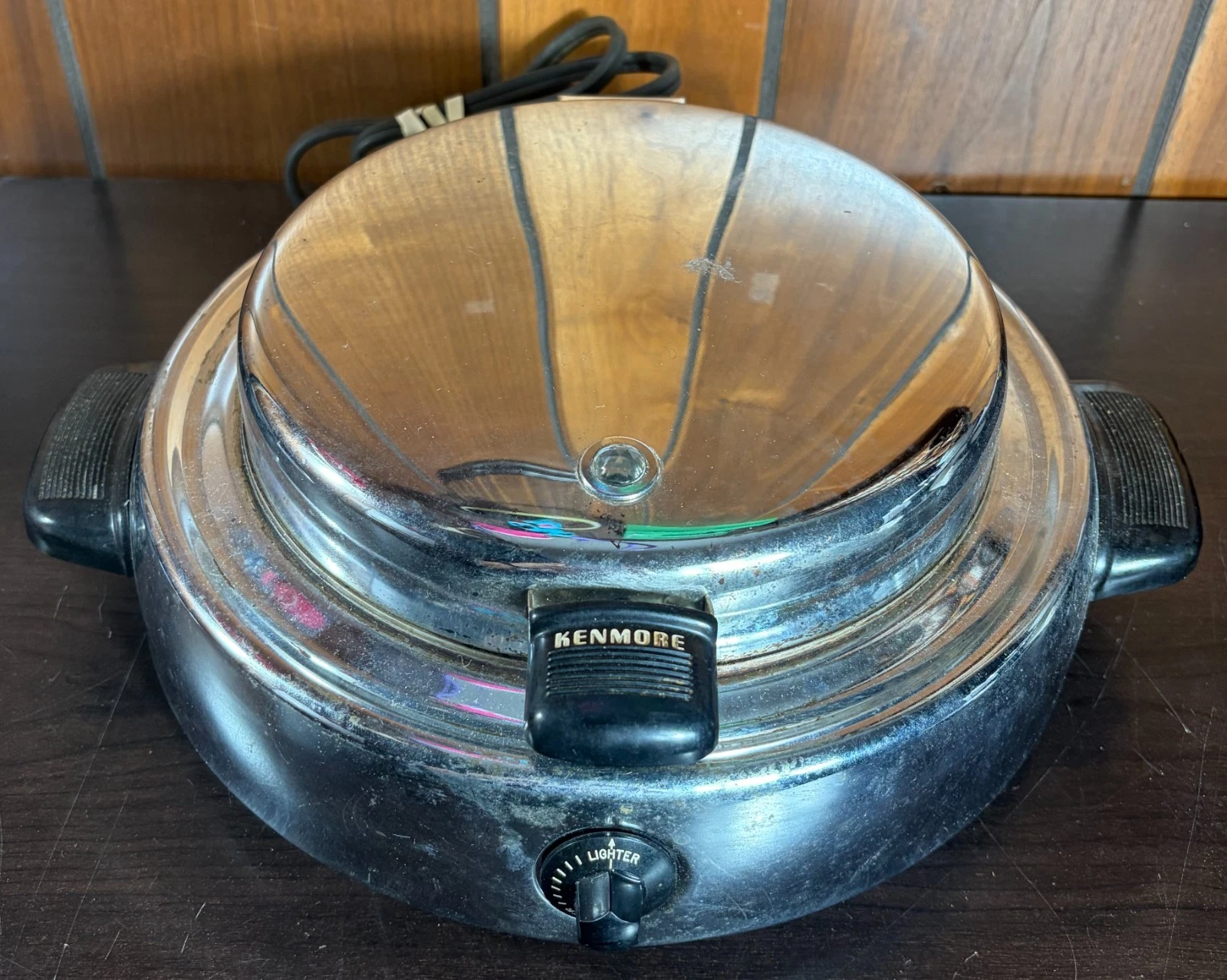 Vintage Kenmore Art Deco Style Round Waffle Maker Working with original cord EUC