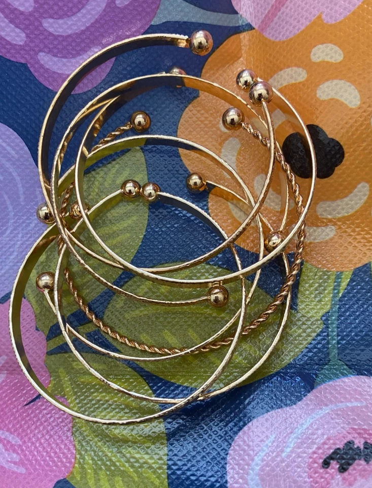 ELEGANT WISTED BRACLES 7 WOMEN LIGHT LUXURY LIGHT - Image 3 of 4