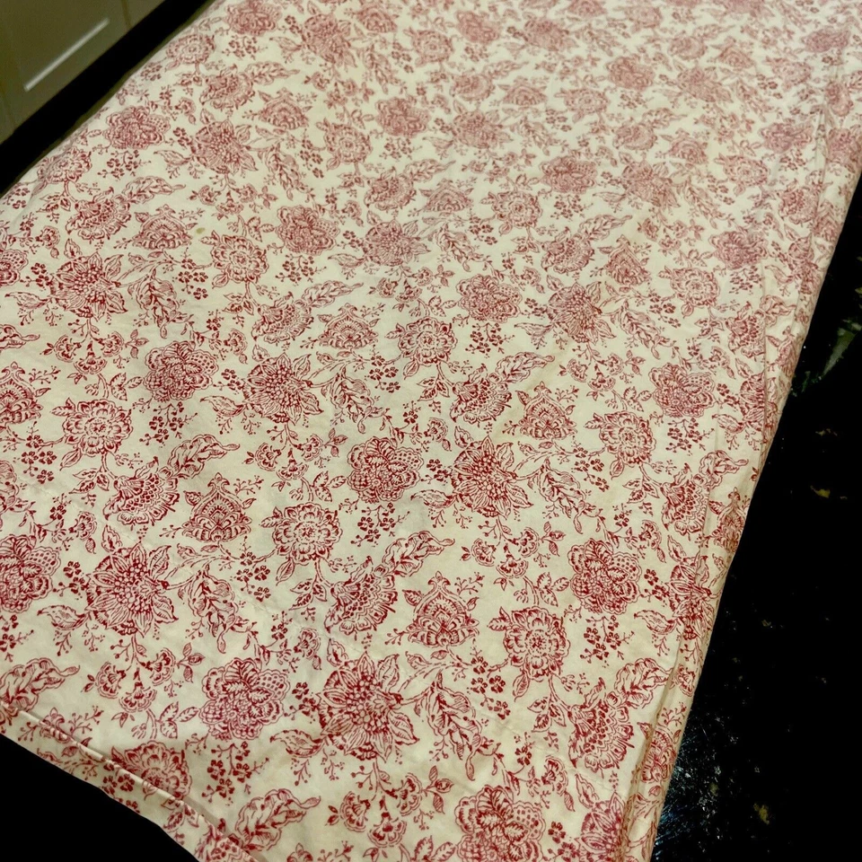 Ralph Lauren, Red And White Floral Toile King Flat Sheet cotton percale - Image 2 of 4