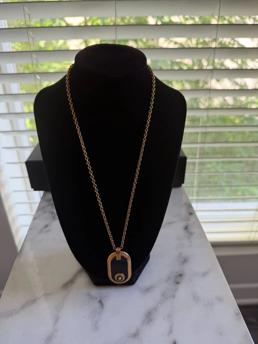 Versace スモールペンダント Versace スモールペンダント 25+ Versace Pendant for sale | Updated
