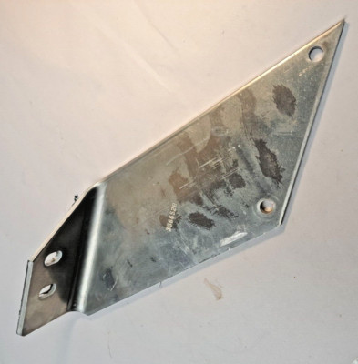 OEM 3566528C2 BRACKET, STEP MOUNTING Navistar International 