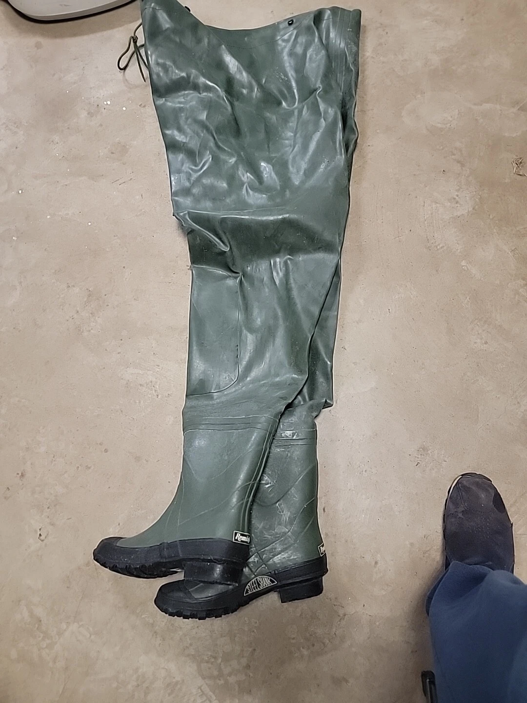 Remington Hip/Thigh Steel Shank Boot Waders~Size 9 Cheast High