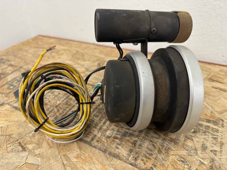 Autometer Autogage 5" Monster Tachometer 010,000 RPM W/ Shift Lite eBay