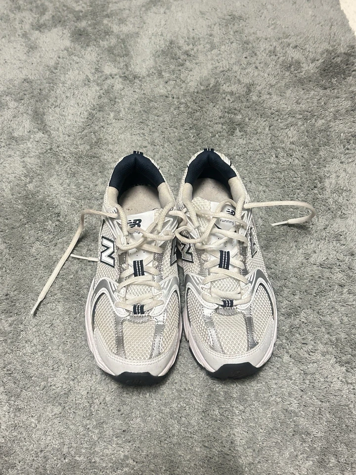 New Balance 530 Athletic Shoe - White / Natural Indigo worn but good condition - Image 2 of 4