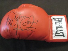 BOXING HALL OF FAMER WORLD CHAMPION RAY "BOOM BOOM MANCINI AUTOGRAPH GLOVE W/COA