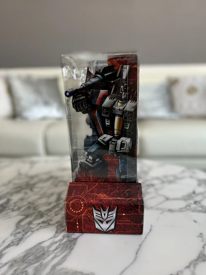 2012 NEW Hasbro Transformers Masterpiece Thundercracker Toys R Us Exclusive - Image 3 of 4