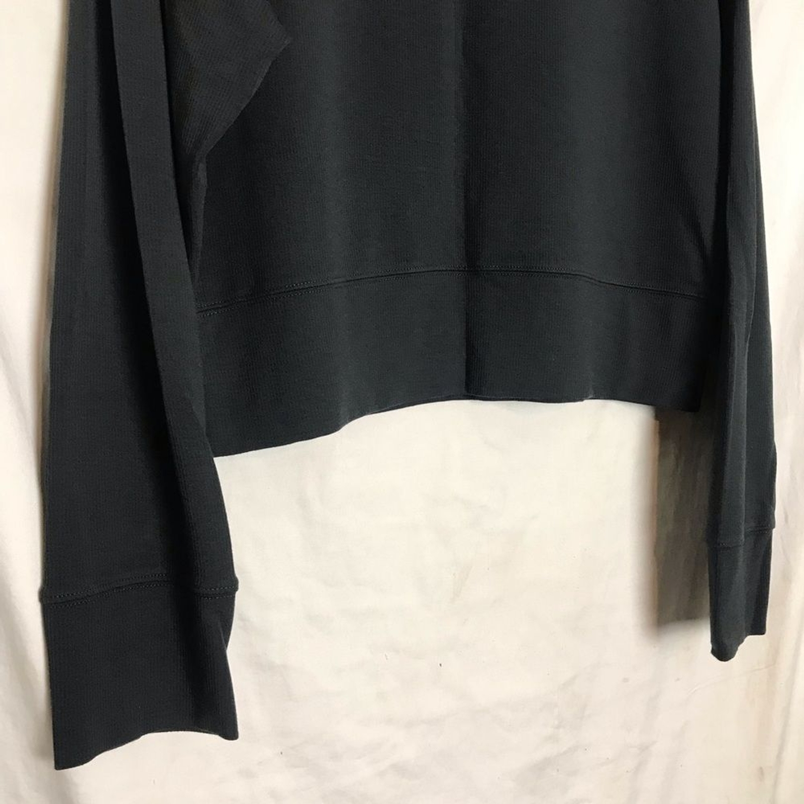 Fabletics Athletic Mock Neck Pullover Sweatshirt … - image 8