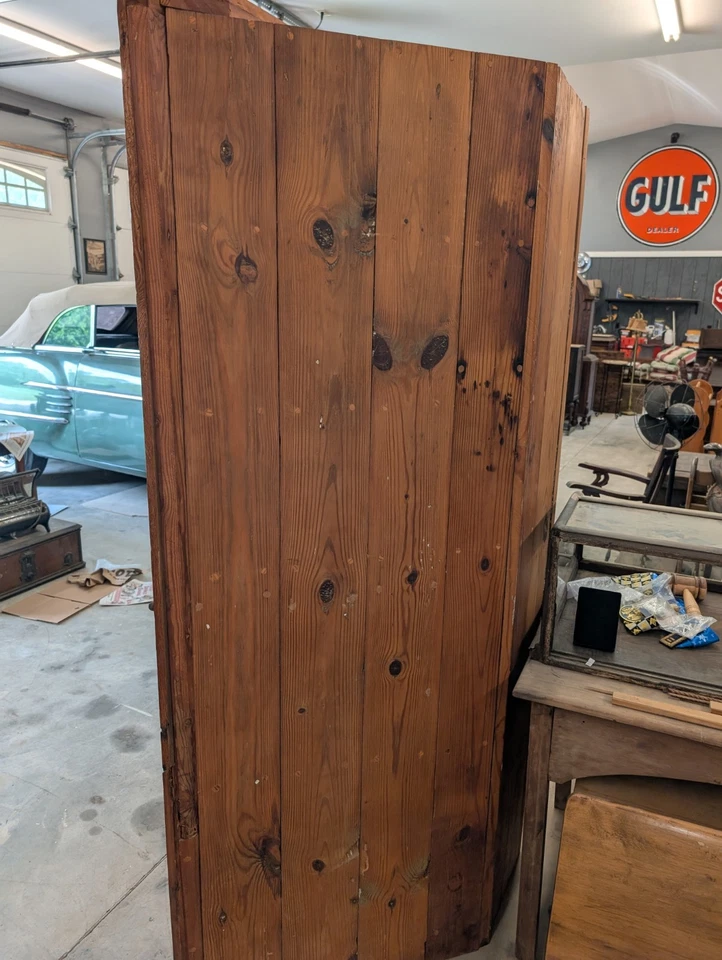 Antiguo gabinete de esquina de pino corazón amarillo paneles elevados 12 paneles de vidrio principios del siglo XIX Foto 3 de 4