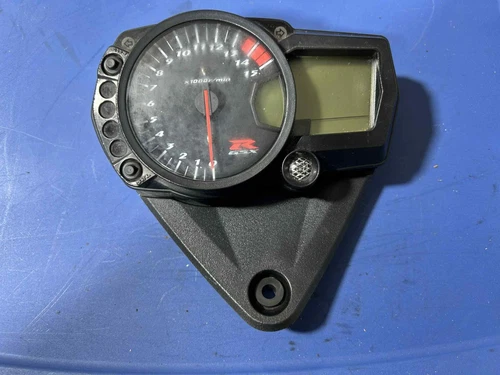2005-2006 SUZUKI GSXR 1000 OEM SPEEDO TACH GAUGES CLUSTER SPEEDOMETER TACHOMETER