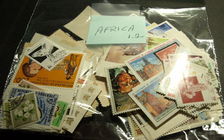 FRANCOBOLLI AFRICA 1 2 ONCE FUORI CARTA NON CONTROLLATI