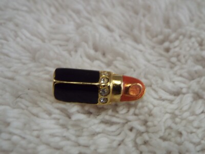 Lipstick Tac Pin (A5)