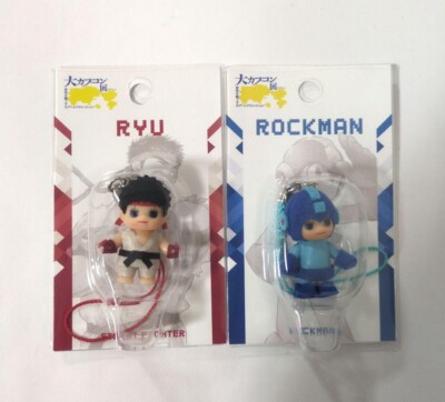 Big Capcom Exhibition Costume Street Fighter 2 Mega Man Kewpie Ryu Set of 2 ro