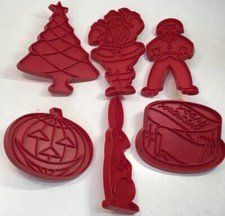6 VTG RED TUPPERWARE COOKIE CUTTERS TREE, SANTA, BOY, PUMPKIN, CAKE, RABBIT  VG