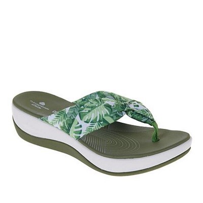 clarks cloud flip flops