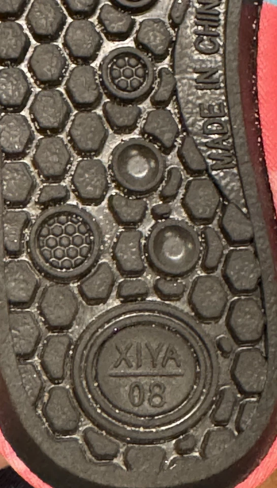 Zapatos antideslizantes de agua/playa para niños pequeños talla 8 rosa Foto 2 de 4